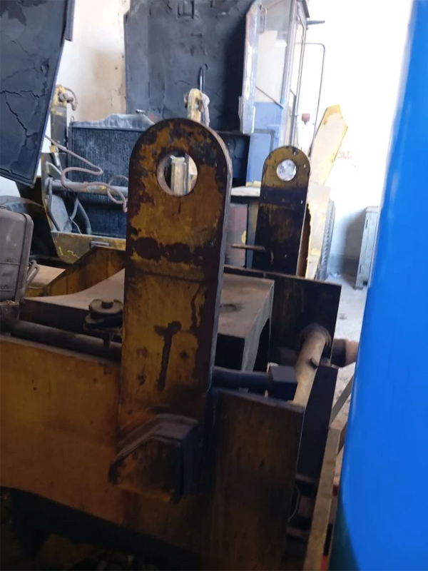 Дизельный погрузчик KOMATSU FD-160 Дизельный погрузчик KOMATSU FD-160