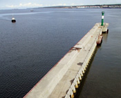 Портовое оградительное сооружение в морском порту Усть-Луга Портовое оградительное сооружение в морском порту Усть-Луга