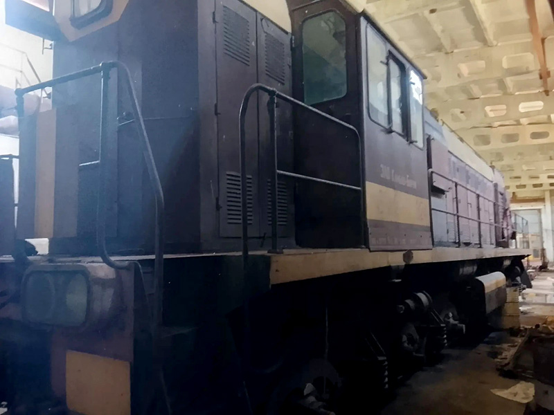 Тепловоз ТЭМ 2УМ 1992 года постройки Тепловоз ТЭМ 2УМ 1992 года постройки